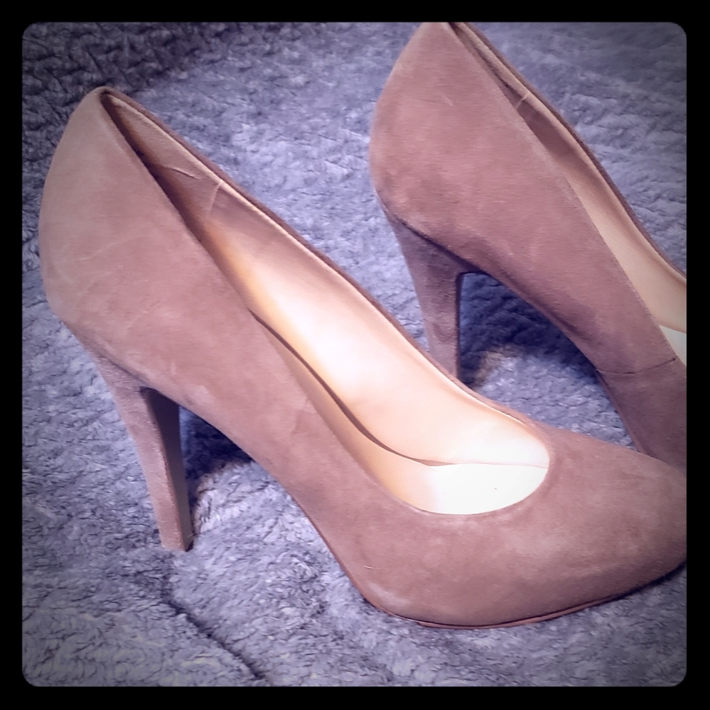 Nine West Nude Suede Platform Heels 7.5